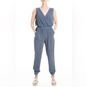 Max Studio Women's V Neck Shirred Waist Jumpsuit Medium